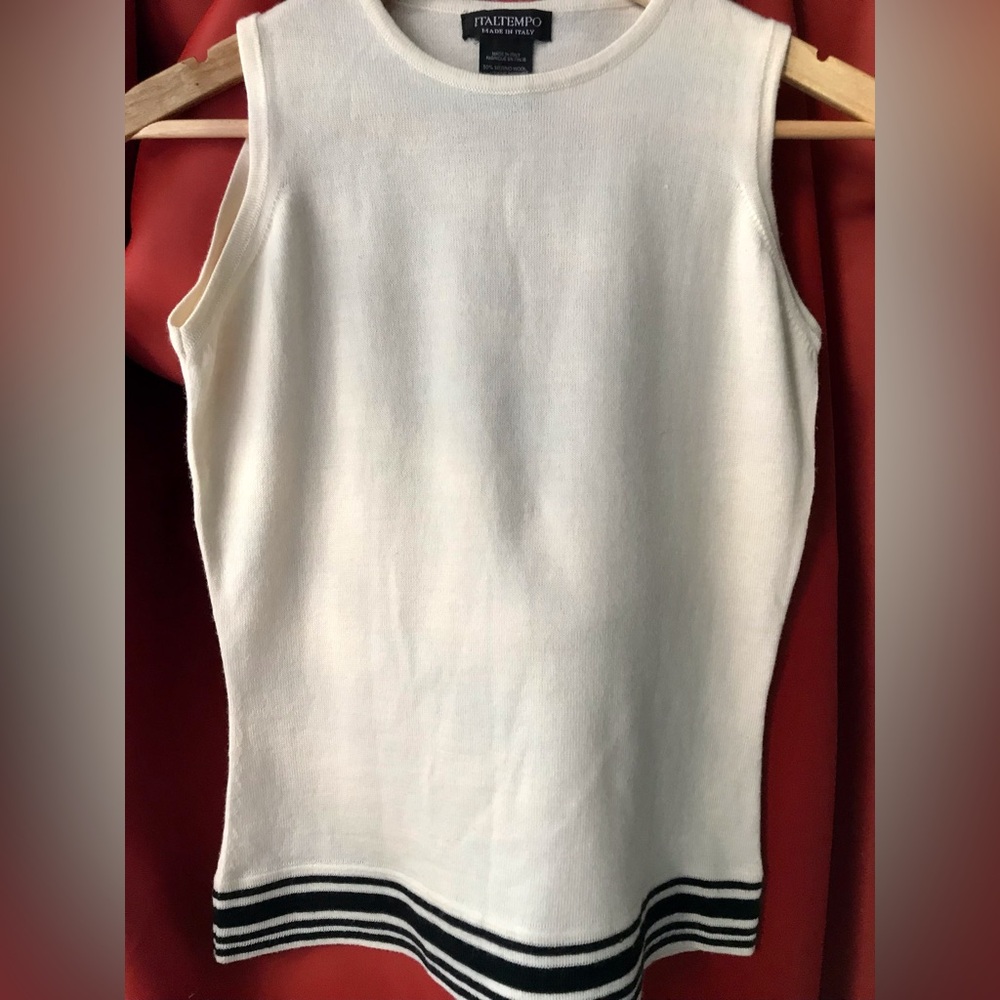 Merino wool blend Vintage Cream Sleeveless Top size M Like new. Soft. EUC